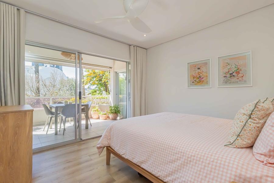 2 Bedroom Property for Sale in Sea Point Western Cape